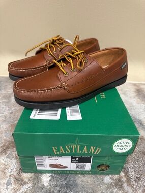 Eastland Brown Leather Men’s Boat Shoes with Yellow-Brown Laces